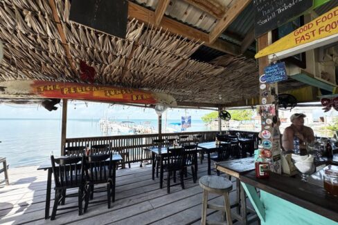 waterfront_in_the_village_126_caye_caulker_belize