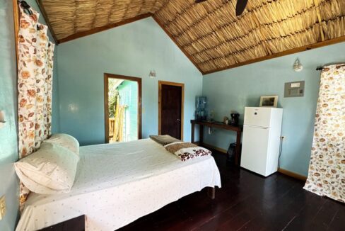 waterfront_in_the_village_128_caye_caulker_belize