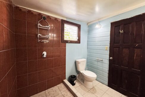waterfront_in_the_village_145_caye_caulker_belize