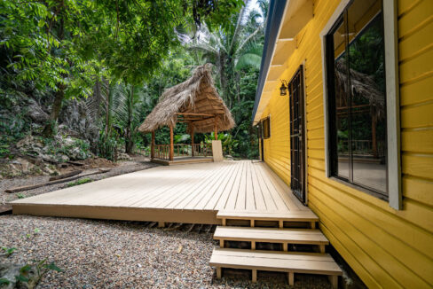 3020Acre20Eco20Retreat20with20Cave20Hummingbird20Highway2004