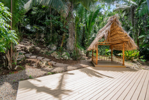 3020Acre20Eco20Retreat20with20Cave20Hummingbird20Highway2027