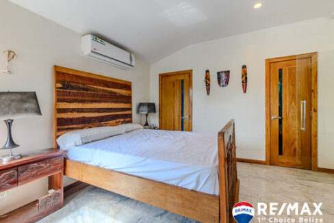 3234_mainguestfromloft