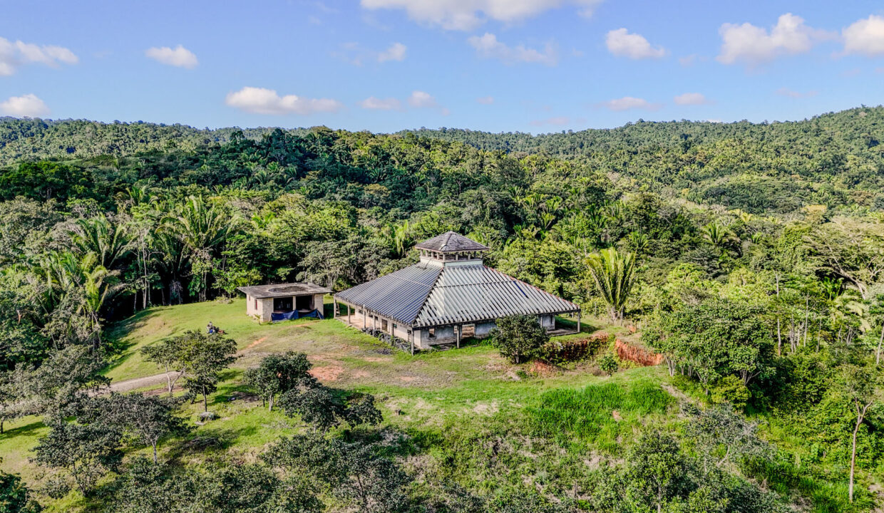 5020Acres20Rainforest20Estate20Waterfall20Creek20Hummingbird20Hills2010