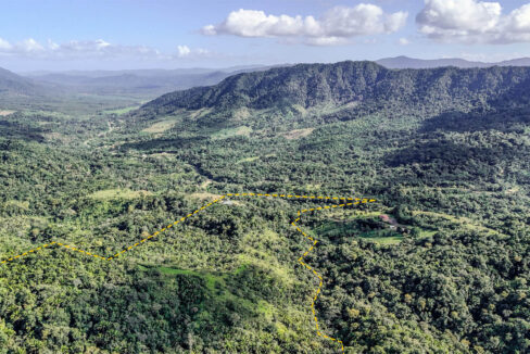 5020Acres20Rainforest20Estate20Waterfall20Creek20Hummingbird20Hills2027