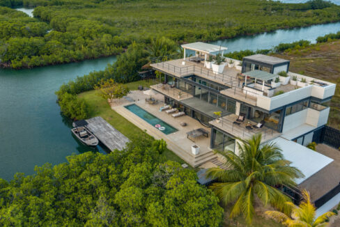 Casa20Balam20Four20Bedroom20Waterfront20Villa20Placencia20Belize-02