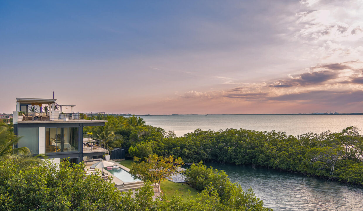 Casa20Balam20Four20Bedroom20Waterfront20Villa20Placencia20Belize-10