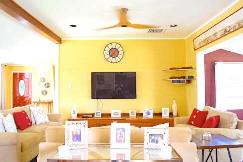 Colonial20Rental20Home20Newtown20Barracks16