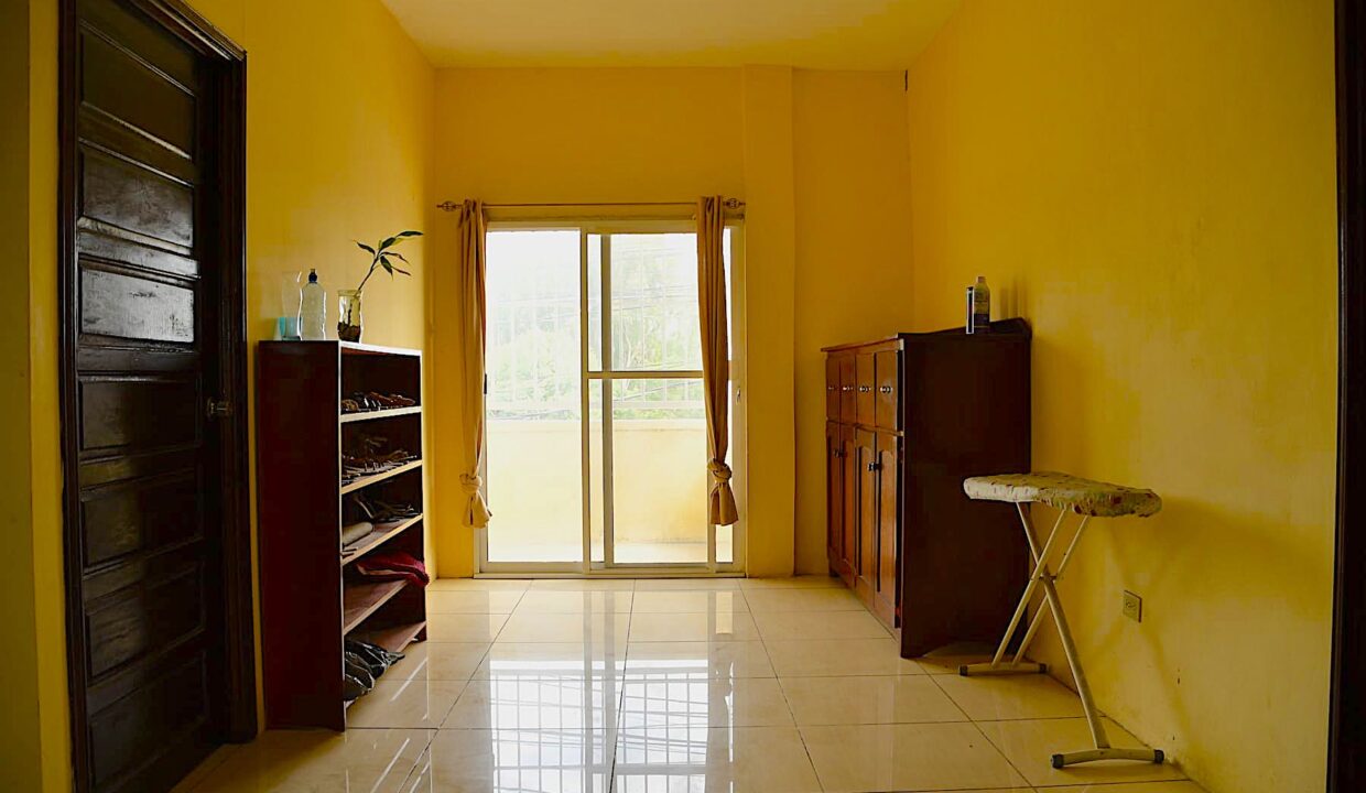 Commercial20Property20along20Highway20Ladyville12