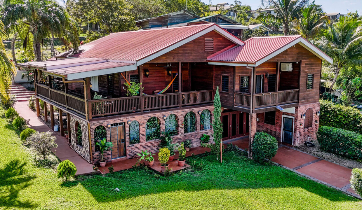 Four20Bedroom20Hillview20Home20Santa20Elena20Cayo2001