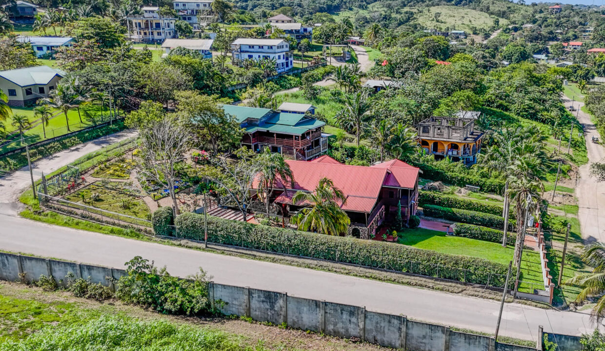 Four20Bedroom20Hillview20Home20Santa20Elena20Cayo2004