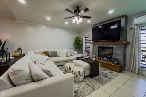 Four20Bedroom20Hillview20Home20Santa20Elena20Cayo2014