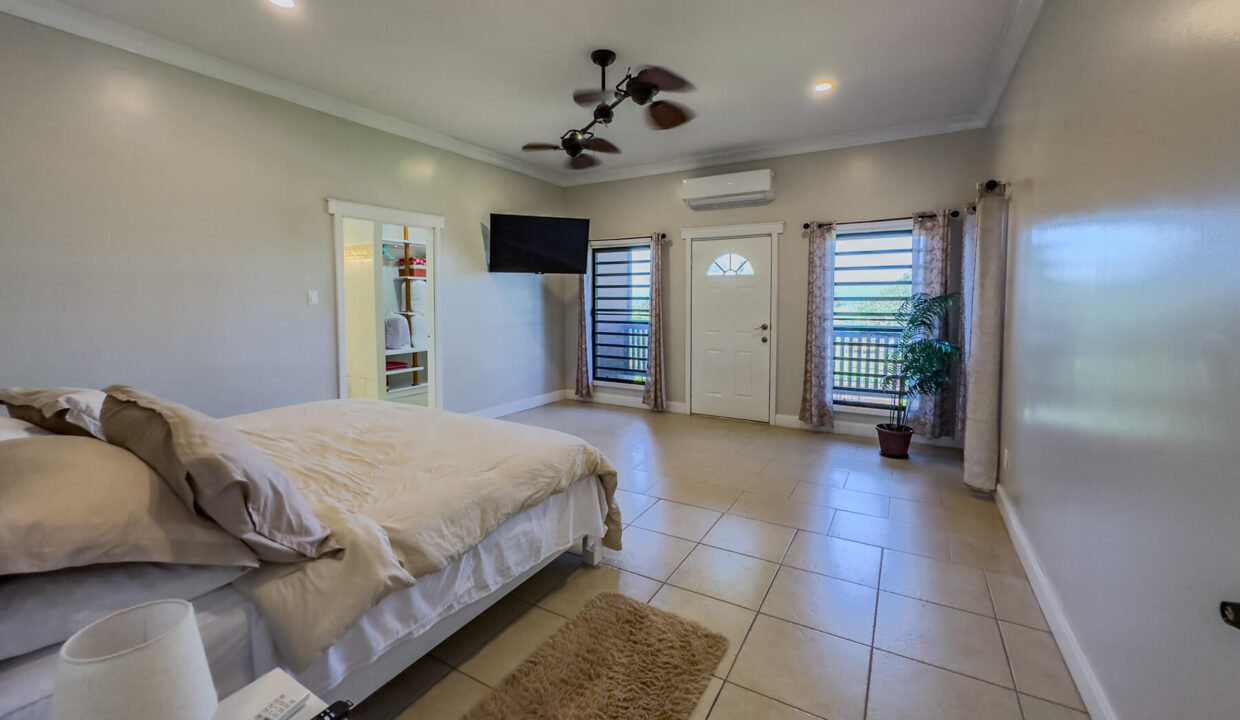 Four20Bedroom20Hillview20Home20Santa20Elena20Cayo2033
