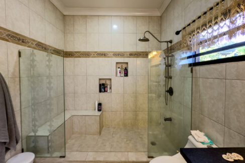Four20Bedroom20Hillview20Home20Santa20Elena20Cayo2035