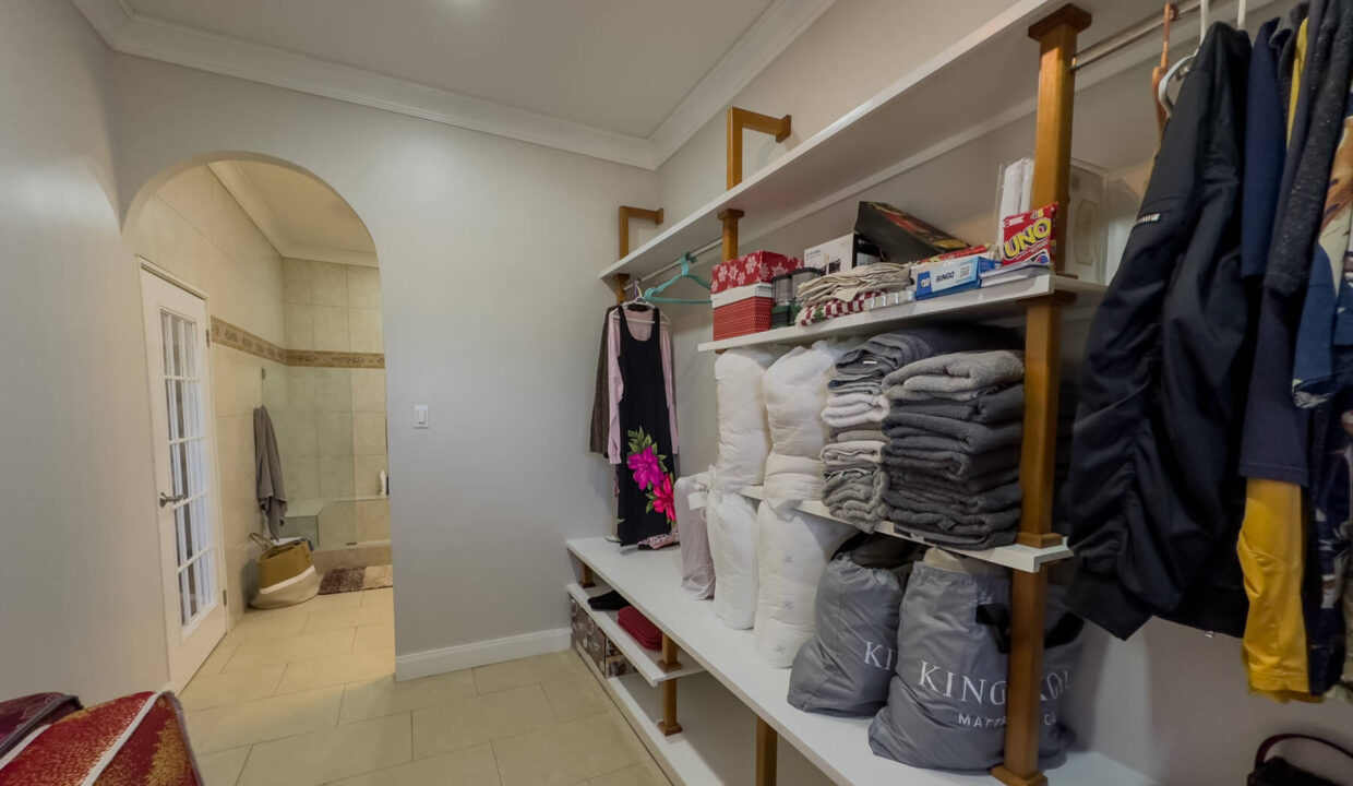 Four20Bedroom20Hillview20Home20Santa20Elena20Cayo2036