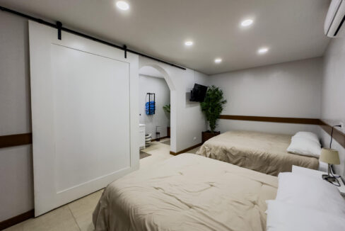 Four20Bedroom20Hillview20Home20Santa20Elena20Cayo2044