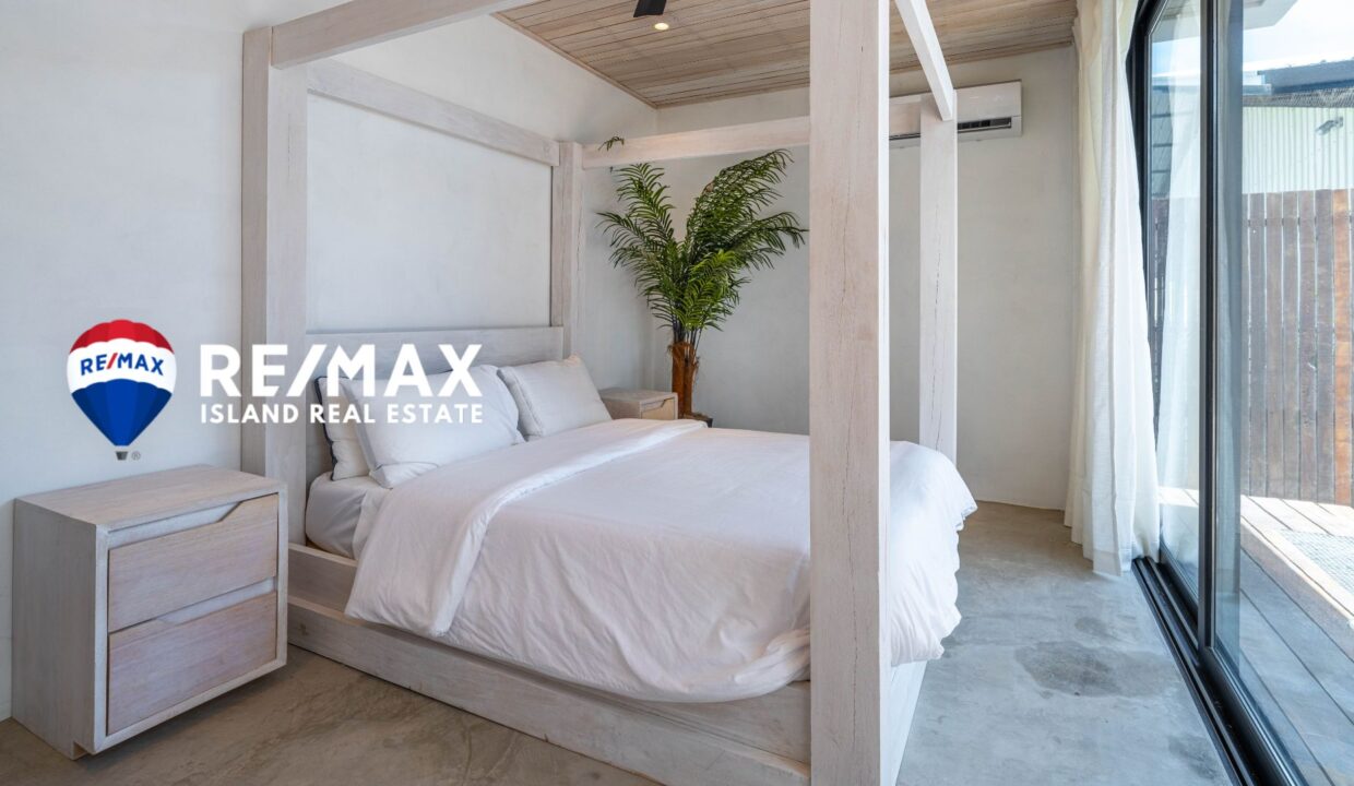 LISA-CAYE-CAULKER-HOME-RESIZED-WATERMARKED-13