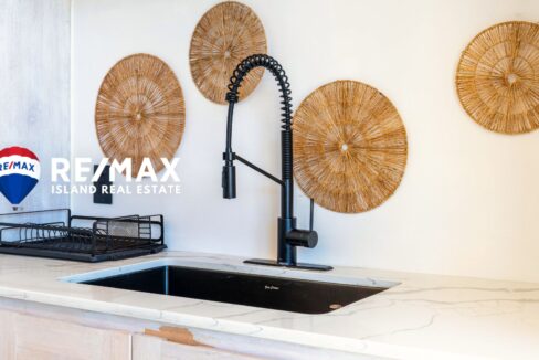 LISA-CAYE-CAULKER-HOME-RESIZED-WATERMARKED-3