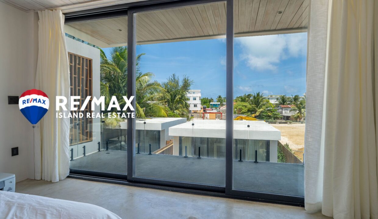 LISA-CAYE-CAULKER-HOME-RESIZED-WATERMARKED-30