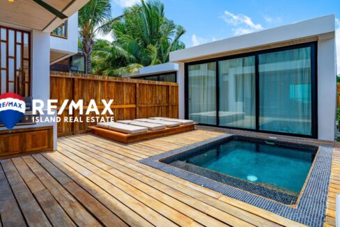 LISA-CAYE-CAULKER-HOME-RESIZED-WATERMARKED-8