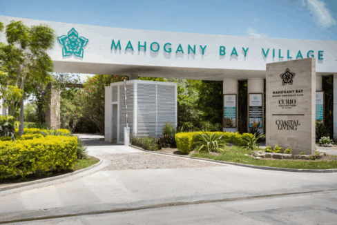 Mahogany-Bay-Village-Property-Gate