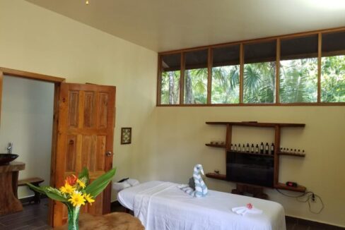 PB0004-Mariposa-Jungle-Lodge-Spa-800x0-c-center
