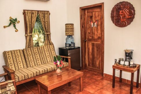 PB0004-Mariposa-Jungle-Lodge-unit-800x0-c-center