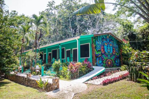 PB0007-Bocawina-Mayan-House-Rooms-800x0-c-center