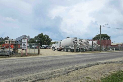 PB0024-commercial-parcel-walking-distance-from-placencia-airport-1170x600-c-center