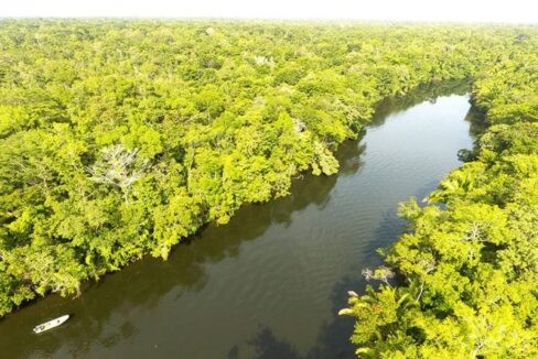 PF0014-25-Acres-riverfront-800x0-c-center