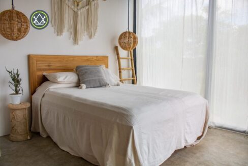 PH0005-Guest-Bedroom-scaled-800x0-c-center