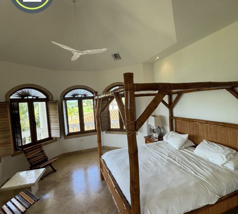 PH0008-Master-Bedroom-2-scaled-800x0-c-center