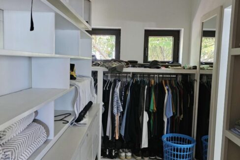 PH0011-Walk-in-Closet-768x1024