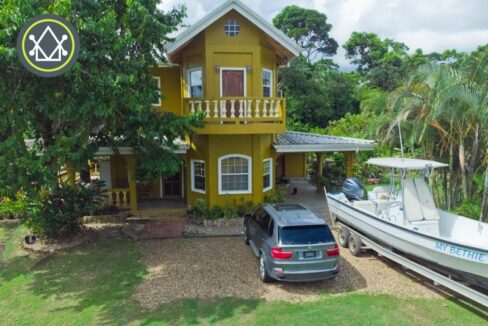 PH0016-Spec-House-Exterior-ground-view-copy-800x0-c-center