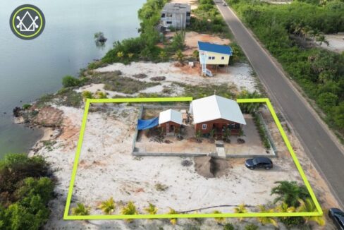 PH0020-property-outlined-800x0-c-center