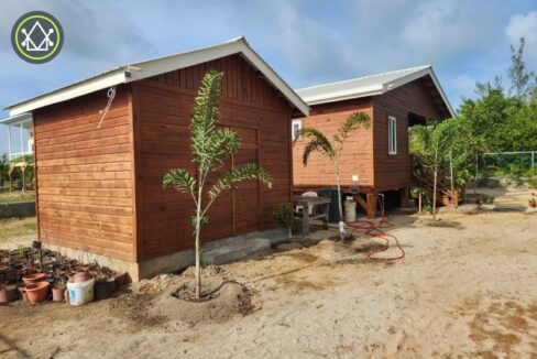 PH0020-storage-and-house-view--800x0-c-center