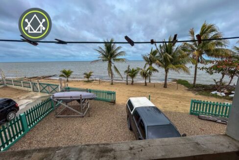 PH0048-fenced-yard-with-views-of-the-caribbean-sea-800x0-c-center