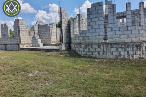 PH0051-Unfinished-concrete-house-800x0-c-center