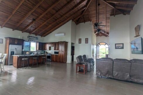 PH0053-living-area-800x0-c-center