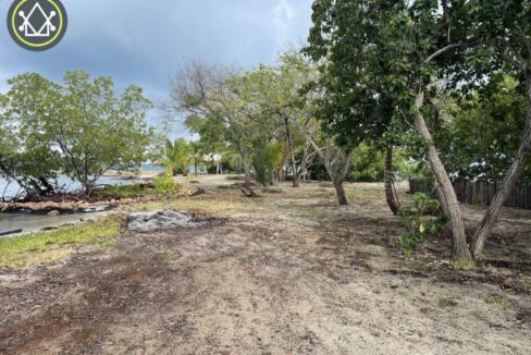PI0016-South-Saddle-Caye-1-copy-2-scaled-800x0-c-center