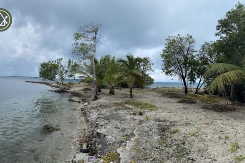 PI0016-South-Saddle-Caye-5-scaled-800x0-c-center