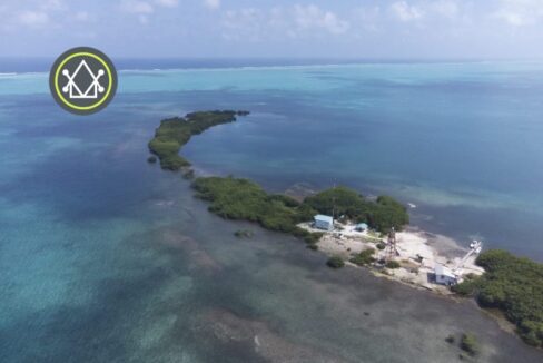 PI0035-South-part-of-the-island-scaled-800x0-c-center
