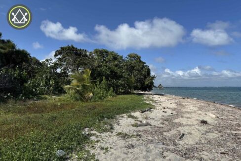 PL0005-Beachfront-Parcel-1-scaled-800x0-c-center