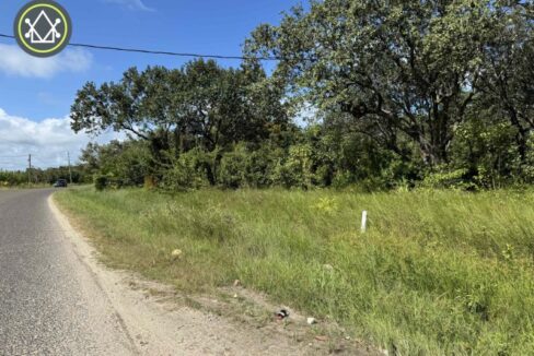 PL0005-Dev.-property-with-roadfront-access-scaled-800x0-c-center