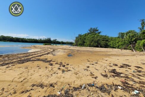 PL0050-beach-copy-800x0-c-center