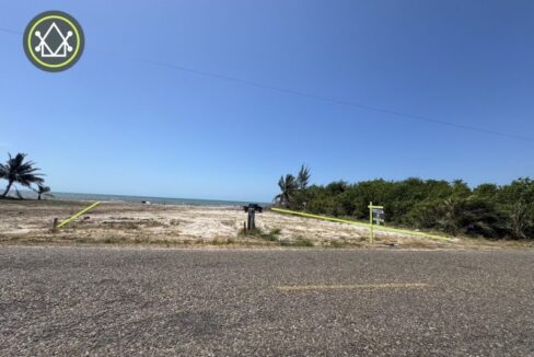 PL0167-roadfront-view-800x0-c-center