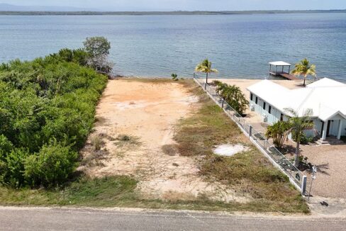PL0169-plantaiton-lagoon-lot-1170x600-c-center