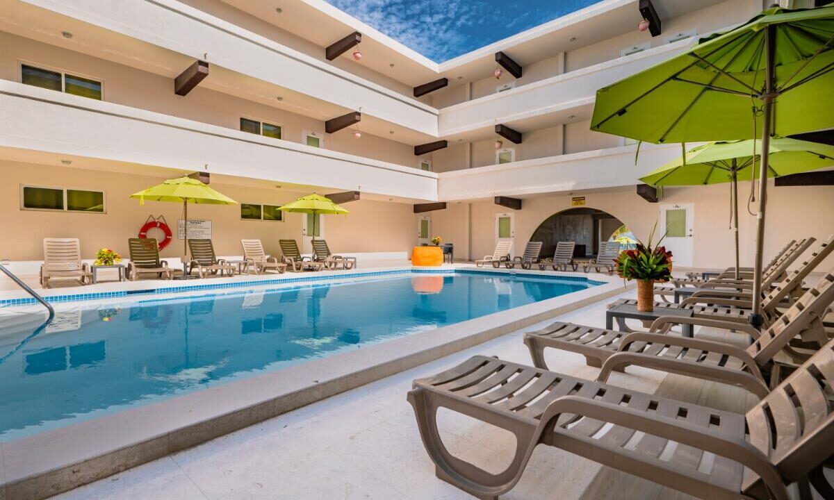 Pool_Bananas_DuarteDellarole-11
