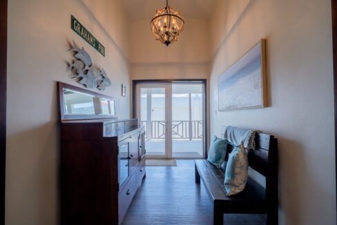 Tres-Cocos-Luxury-Home-May_2025-LIGH5460-HDR