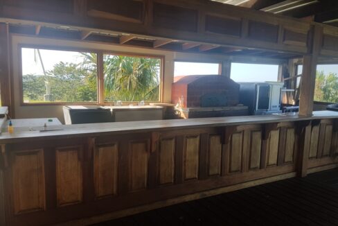 1778_10outdoorbar