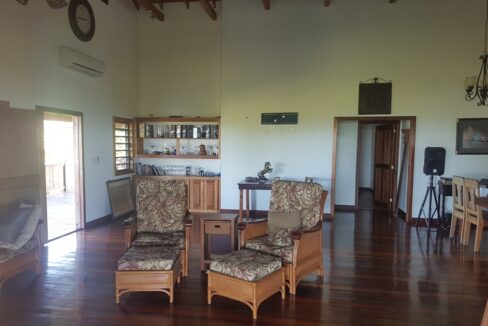 1778_2livingroom